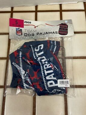 FOCO New England Patriots Navy & Red Team Dog Pajamas - Small